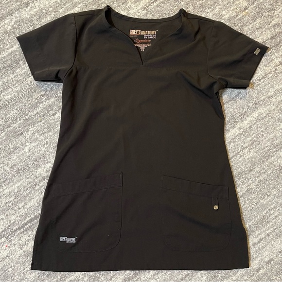 WOMEN’S GREY’S ANATOMY SCRUB - Picture 1 of 5